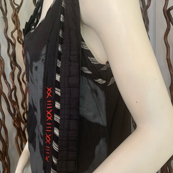 Tricotto Beautiful Sleeveless Designer Dress - Picture 6 of 14